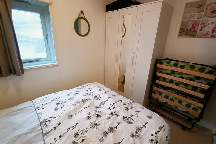 Location de vacances pour 4 personnes, avec piscine et jardin à Champs-Romain - 2