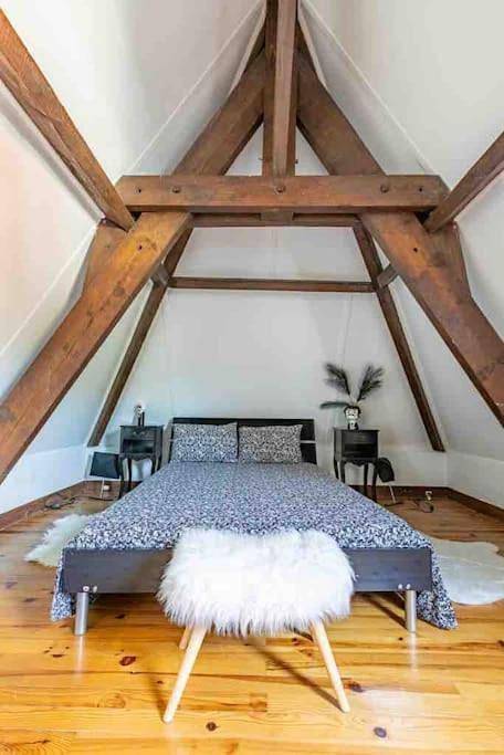 Location de vacances pour 10 personnes, avec jardin et piscine ainsi que terrasse et vue, animaux acceptés à Lamorlaye - 2