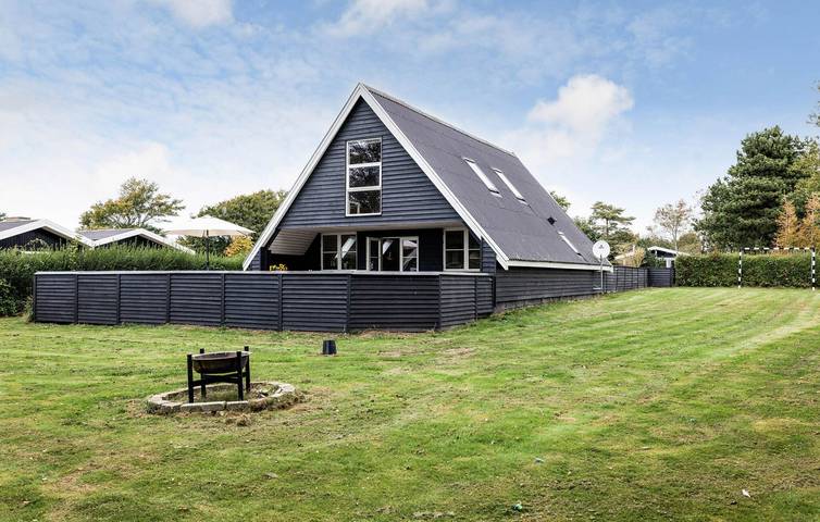 Ferienhaus für 10 Personen, mit Terrasse und Sauna, mit Haustier