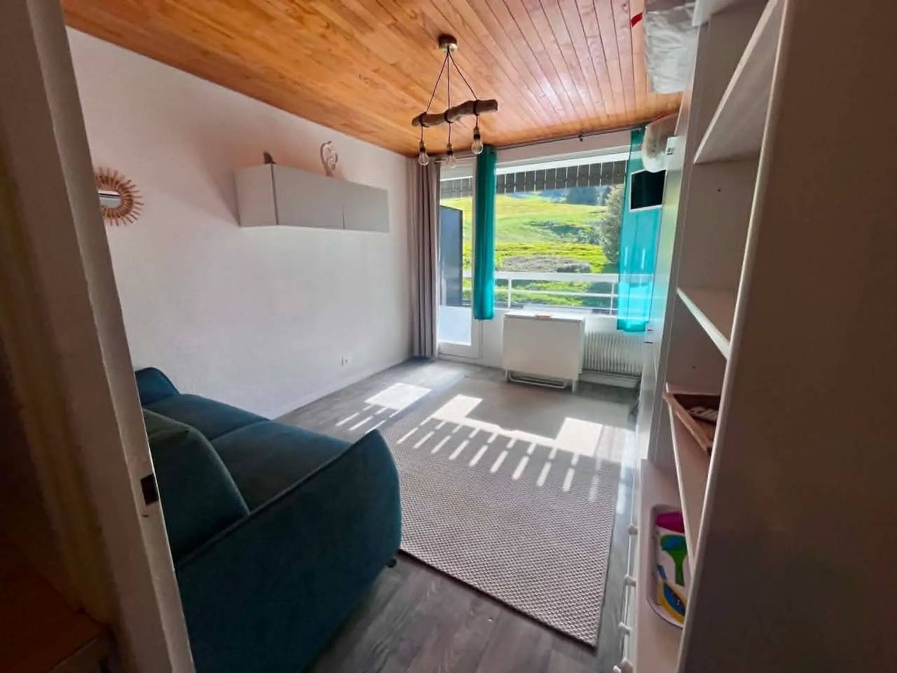 Ganzes Studio, Gemütliches Studio mit Balkon in Chamrousse - 19 m² in Chamrousse, Nationalpark Écrins