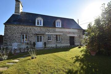 Gîte pour 4 personnes, avec jardin à La Barre-de-Semilly