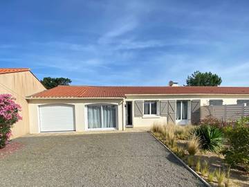 Gîte pour 4 personnes, avec terrasse et jardin dans Plage de La Parée