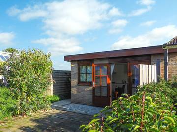 Ferienhaus für 2 Personen, mit Balkon/Terrasse und Terrasse in Zeeland