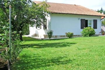 Gîte pour 2 personnes, avec jardin à Hendaye