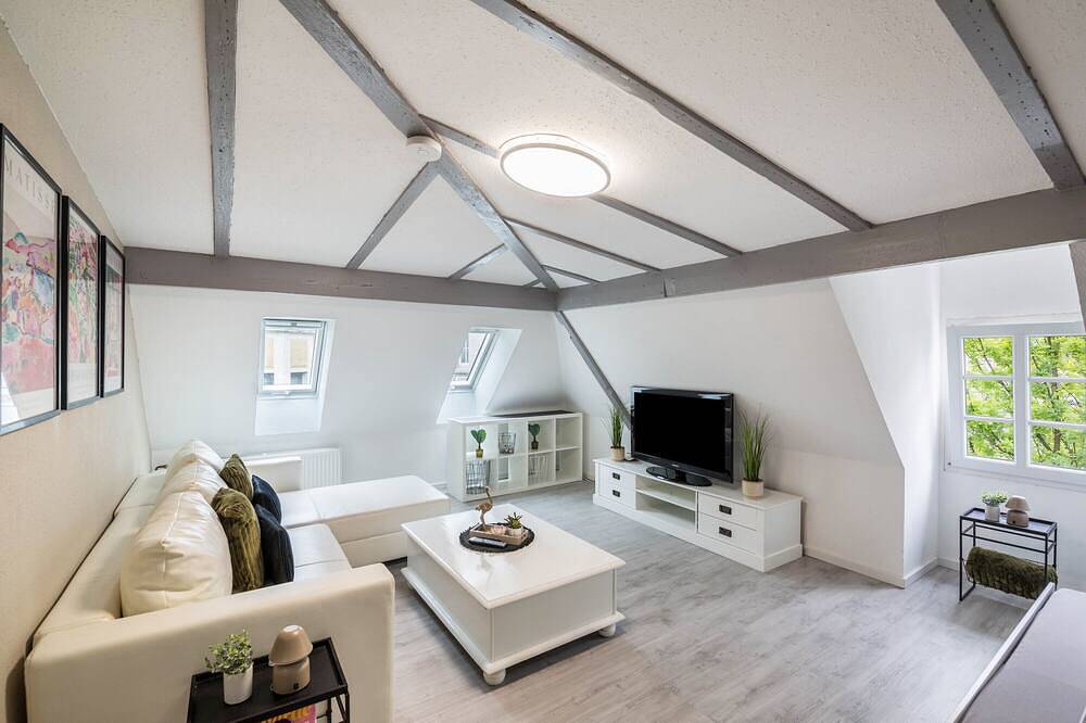 Entire apartment, Apartment 'Am Röntgenmuseum' with Wi-Fi in Remscheid, Bergisch region