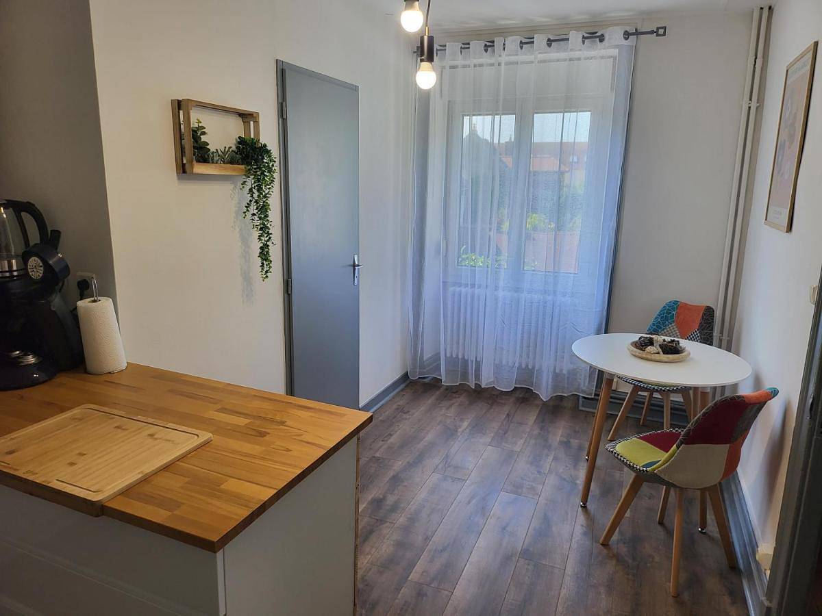 Appartement entier, Le Maupré au Coeur d'Arbois in Arbois (homonymie), Jura Francais