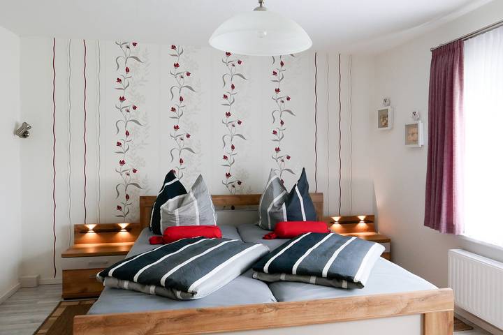 Ganze Ferienwohnung, Ferienhaus Waldblick in Neuhaus am Rennweg, Rennsteig