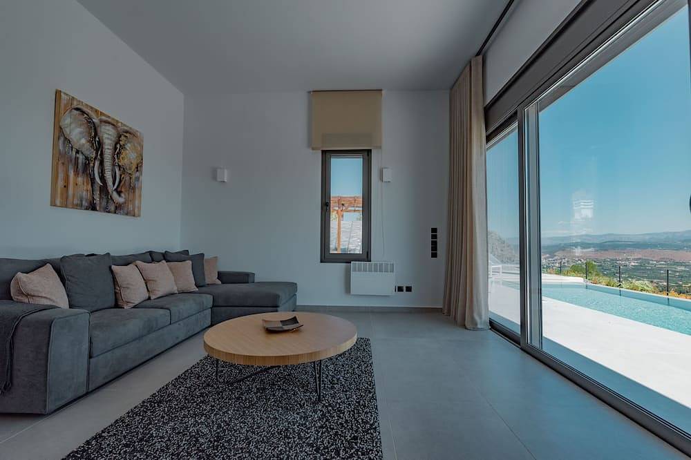 Nafplio Villa, private pool and sea view. in Tolo, Argolis