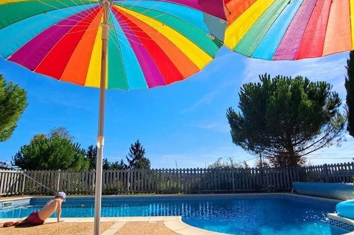 Gîte pour 7 personnes, avec Terrasse et Jardin