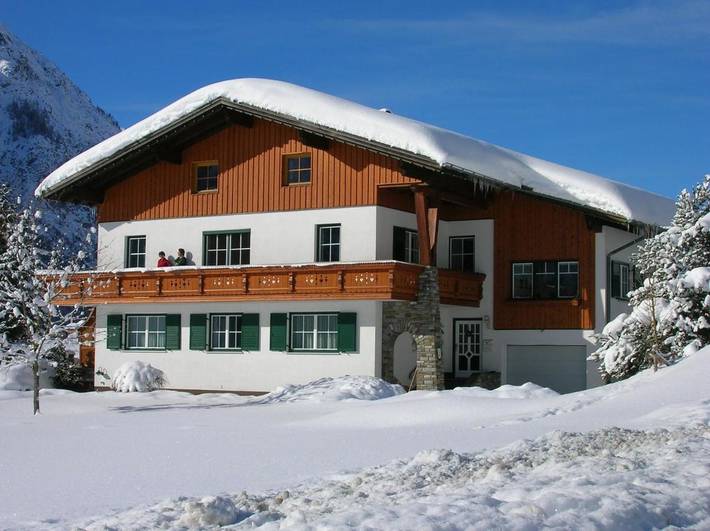 Ferienwohnung für 2 Personen, mit Balkon in Holzgau