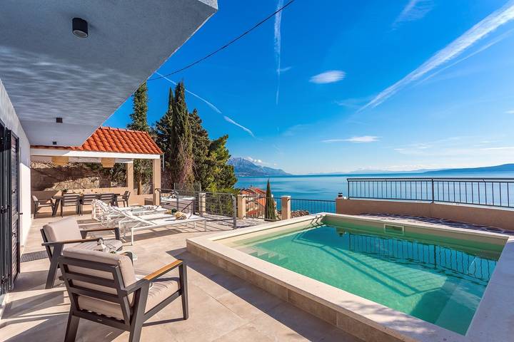 Ferienhaus mit Meerblick für 8 Personen, mit Meerblick und Garten sowie Pool in Split-Dalmatien - 2