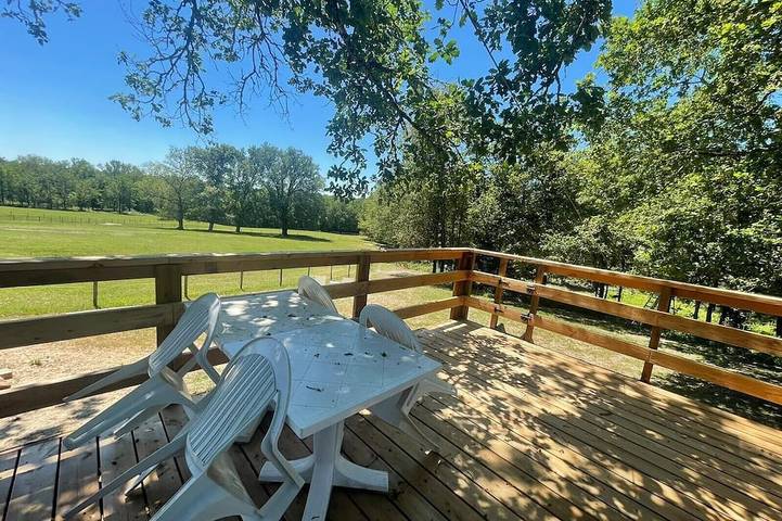 Location de vacances pour 4 personnes, avec jacuzzi ainsi que jardin et piscine à Monfaucon - 4