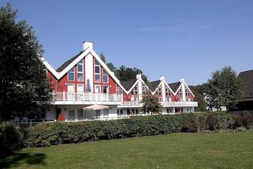 Ferienpark für 7 Personen, mit Whirlpool und Sauna sowie Garten und Balkon, mit Haustier am Scharmützelsee