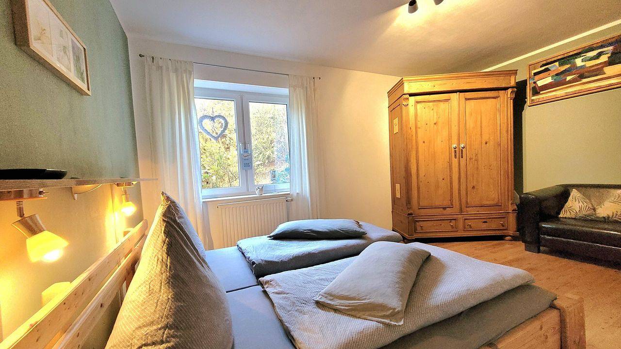 Ganze Ferienwohnung, Ferienwohnung für 2 Personen (75 m²) in Bad Neuenahr-Ahrweiler in Bad Neuenahr, Ahrtal