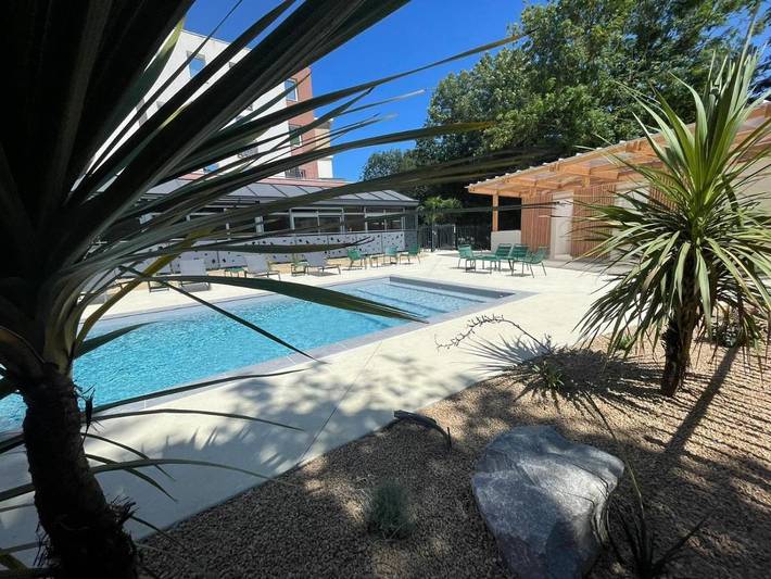 Hôtel pour 4 personnes, avec jardin et piscine à Boufféré