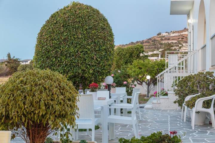 Gîte pour 3 personnes, avec jardin et vue dans Parikiá - 2