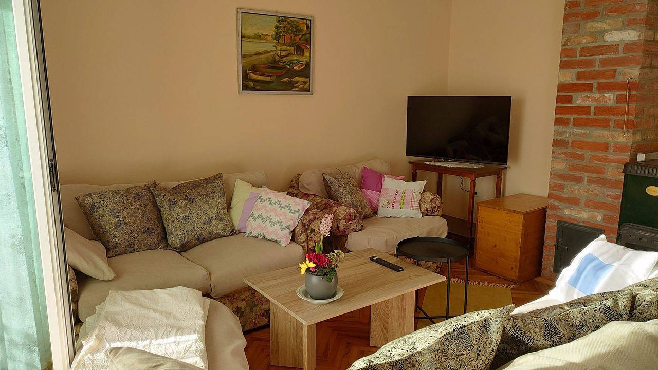 Ganze Ferienwohnung, Ferienwohnung für 6 Personen (87 m²) in Miočić in Rtina, Zadar