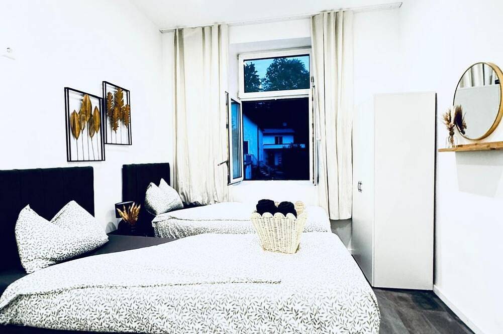 Ganze Wohnung, Compact Studio Apartment with Essentials, Ideal for 2 Guests in Klosterneuburg, Wienerwald