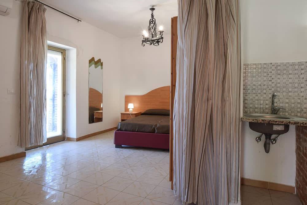 Nice home in Gioiosa Marea in Gioiosa Marea, Messina Provinz