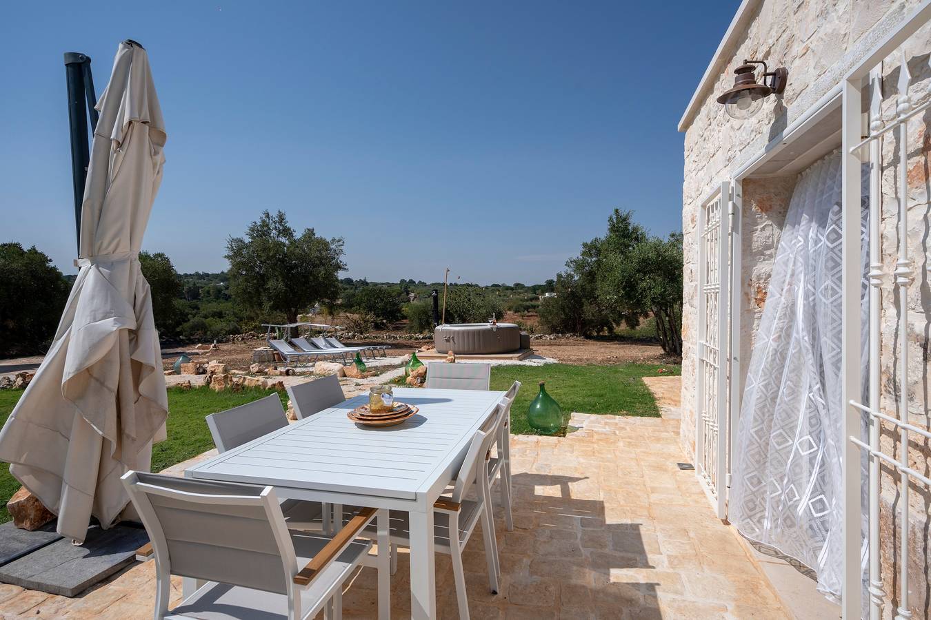 'Il Trullo di Grace' con Giardino Privato, Wi-Fi e Aria Condizionata in Castellana Grotte, Provincia di Bari