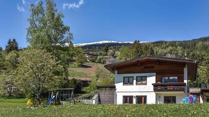 Ferienhaus für 11 Personen, mit Ausblick und Garten, mit Haustier in Wenns