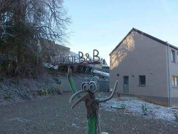Gîte pour 2 personnes, avec jardin ainsi que terrasse et vue, animaux acceptés à Waimes