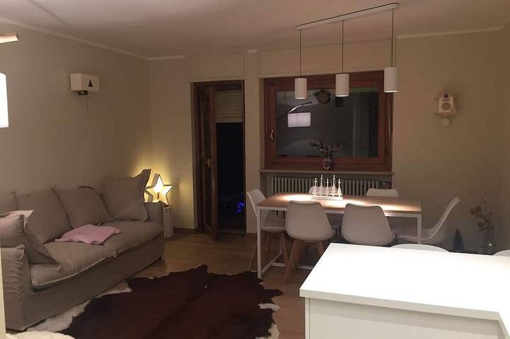 Apartamento de vacaciones para 6 personas, con balcón y jacuzzi - 1