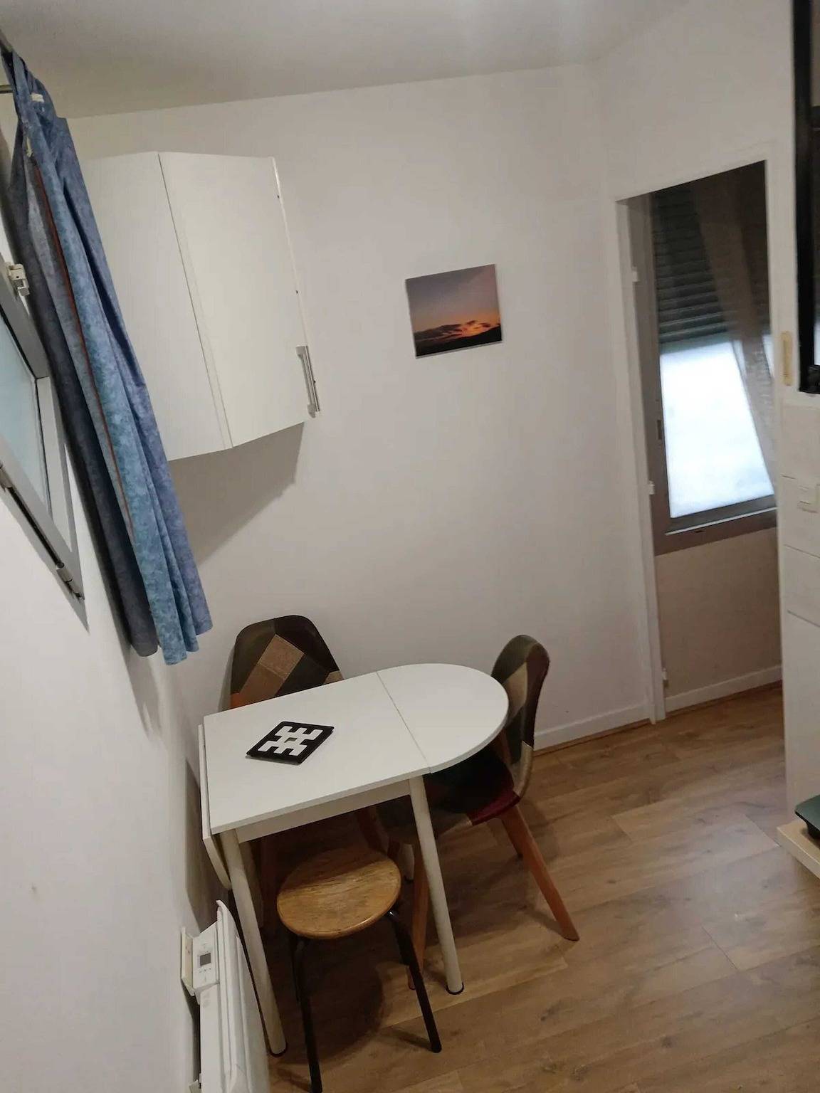 Studio entier, Studio charmant à Clermont-Ferrand, 31 m² in Clermont-Ferrand, Parc naturel régional des Volcans d'Auvergne