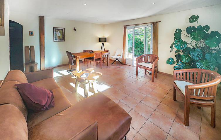 Acogedor apartamento cerca del centro de la ciudad con WiFi y aparcamiento in Montbazin, Costa mediterránea (Francia)