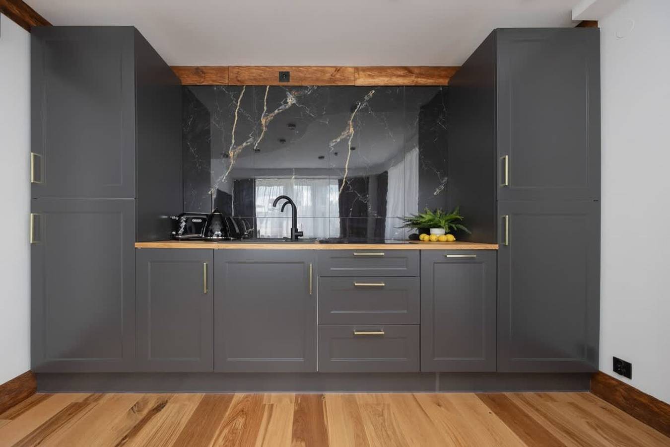 Entire studio, Chmielna 35 Elegant Studio In the centre in Warsaw Śródmieście, Warsaw