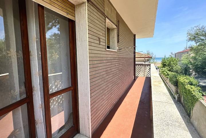 Appartamento per 8 persone, con balcone/terrazza a Senigallia
