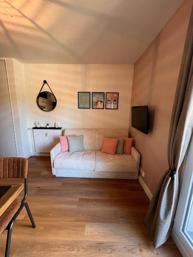 Appartement entier, One-Bedroom Apartment in La Richardais, Région de Saint-Malo