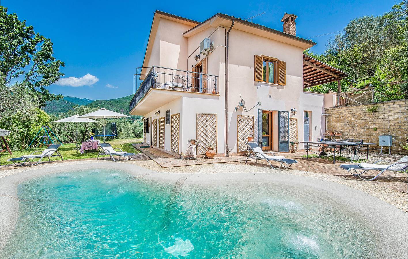 Ferienhaus für 8 Personen mit Pool in Poggio Catino, Rieti Provinz