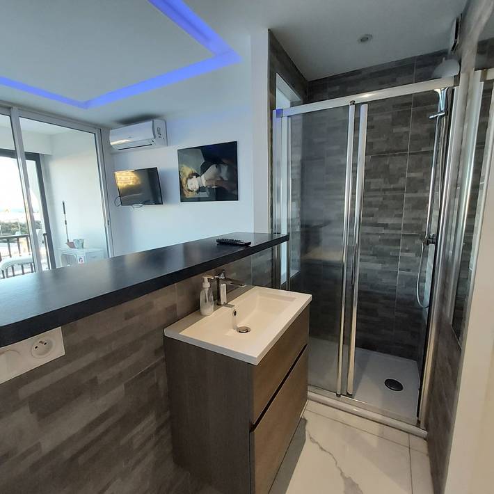 Gîte pour 2 personnes, avec terrasse dans Cap d'Agde naturiste - 3