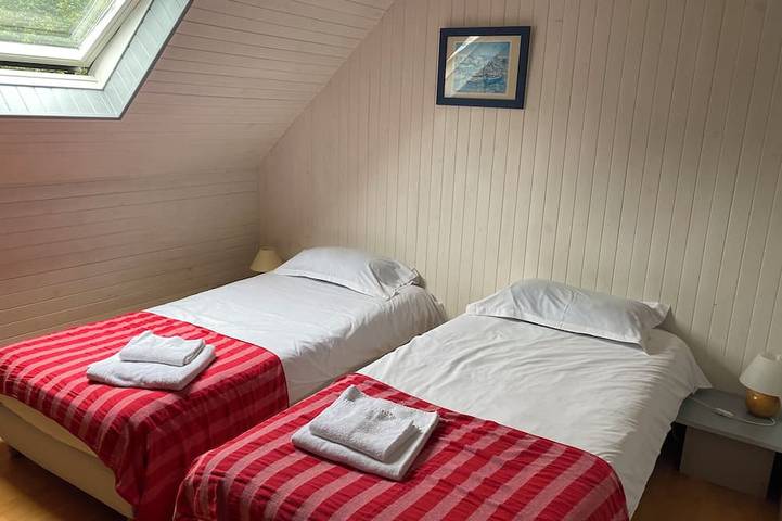 Gîte pour 5 personnes, avec terrasse et jardin à Clohars-Fouesnant - 3