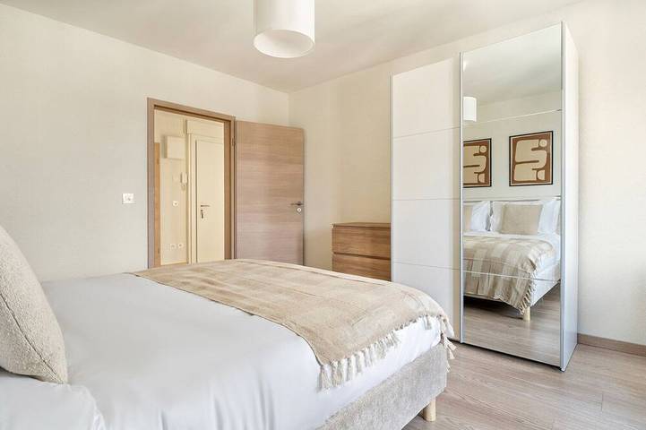 Ganze Wohnung, Blueground | Unterstrass, balcony, nr Eth Zurich in Zürich, Bezirk Zürich