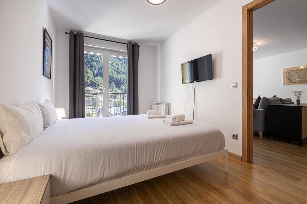 Entire apartment, Apartment with valley view - 6 guests in Arinsal, Pal Arinsal
