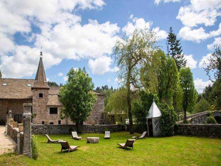 Gîte pour 24 personnes, avec balcon et sauna ainsi que piscine et jacuzzi, adapté aux familles à Saint-Amans - 2
