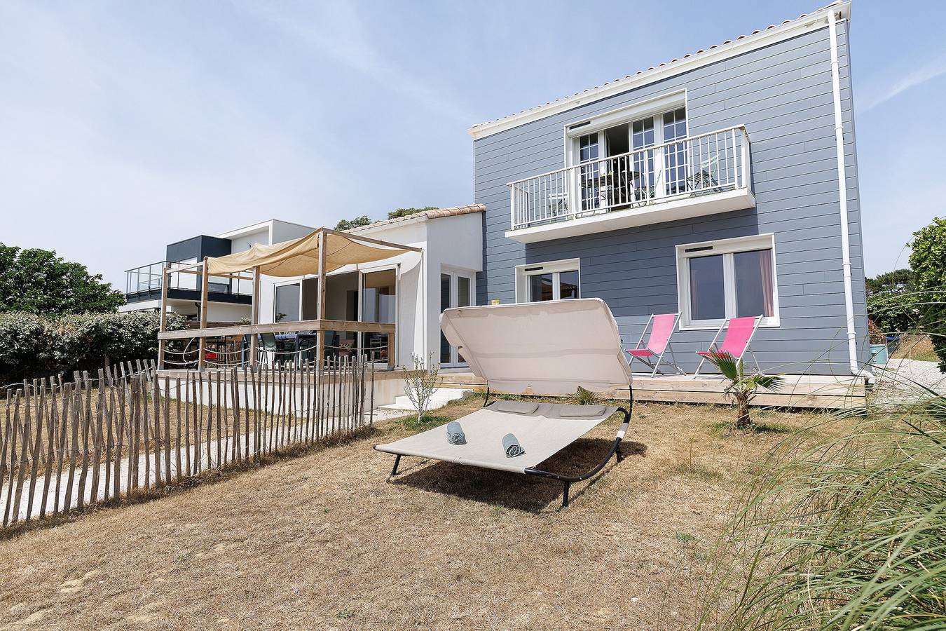Appartement entier, Appartement 'Les Sables Pailletés 4p' avec vue mer, jardin partagé et Wi-Fi in Château-d'Olonne, Les Sables-d'Olonne