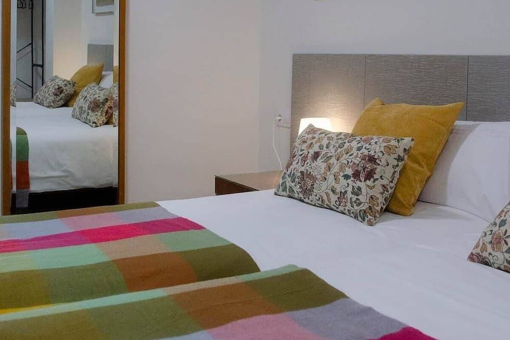 Ganze Wohnung, Accessible apartment near Graus and Torreciudad in La Puebla de Castro, Aragonesische Pyrenäen