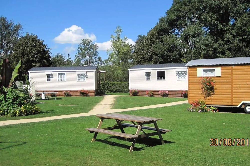 Camping voor 5 Personen in Vonnas, Bourg-en-Bresse en omgeving