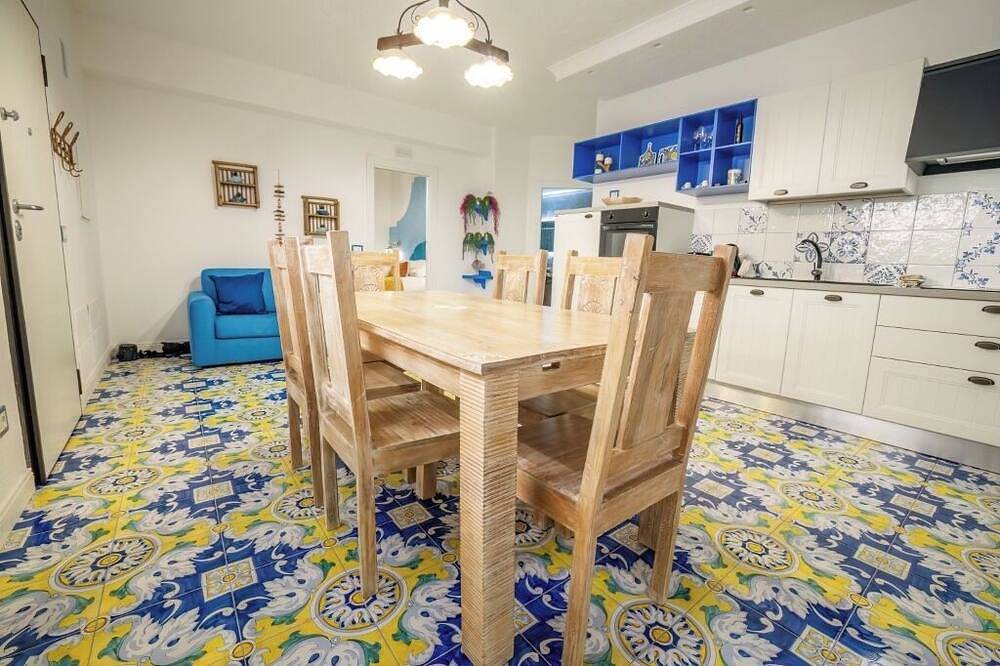 Deluxe Family Suite Sun in Palmi, Reggio Calabria Province