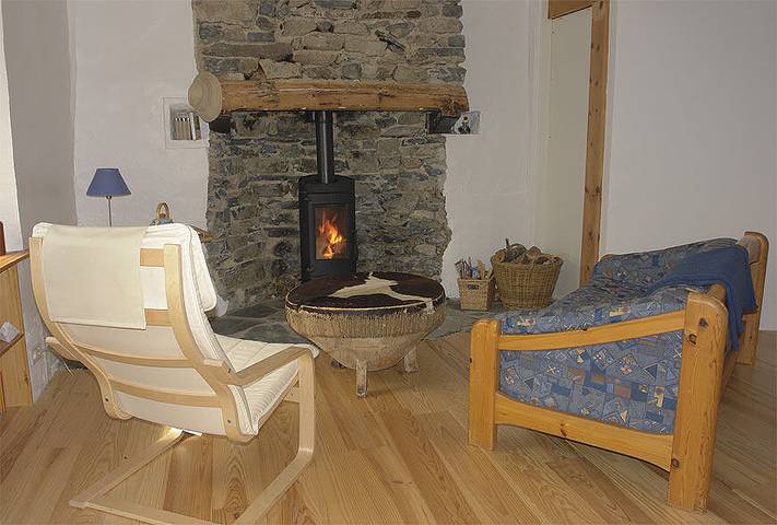 Location de vacances pour 4 personnes, avec Terrasse ainsi que Jardin et Piscine en Haute-Loire