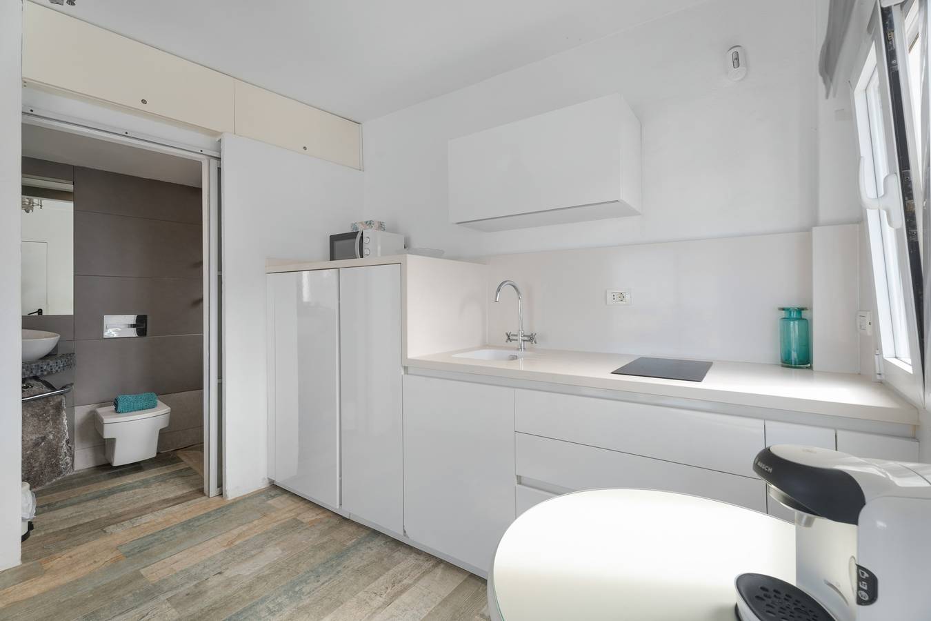 Vakantiehuis 'Tucadam Suites' met zeezicht, privéterras en Wi-Fi, foto 8
