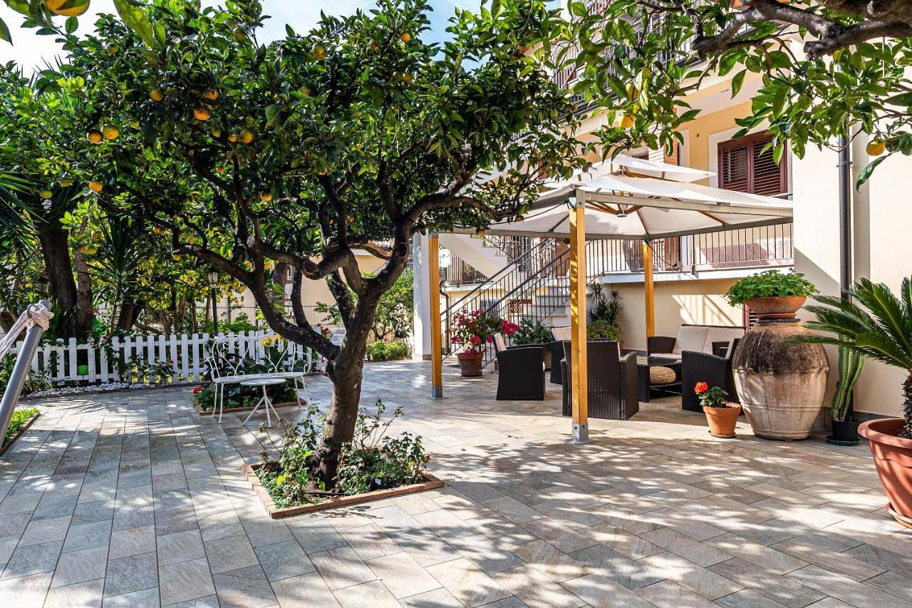 Double Room with Balcony and Sea View in Santa Maria di Castellabate, Castellabate