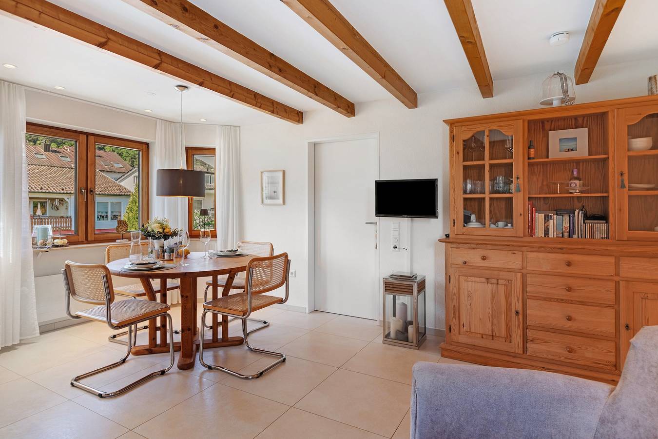 Entire apartment, Apartment 'Über Den Dächern Von Bodman' with Lake View, Balcony and Wi-Fi in Bodman-Ludwigshafen, Obersee (Bodensee)