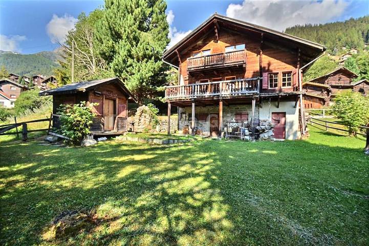 Chalet confortable sur 2 étages pour 8 personnes, salon, cuisine séparée avec lave-vaisselle, 2 cham in Grimentz, Anniviers