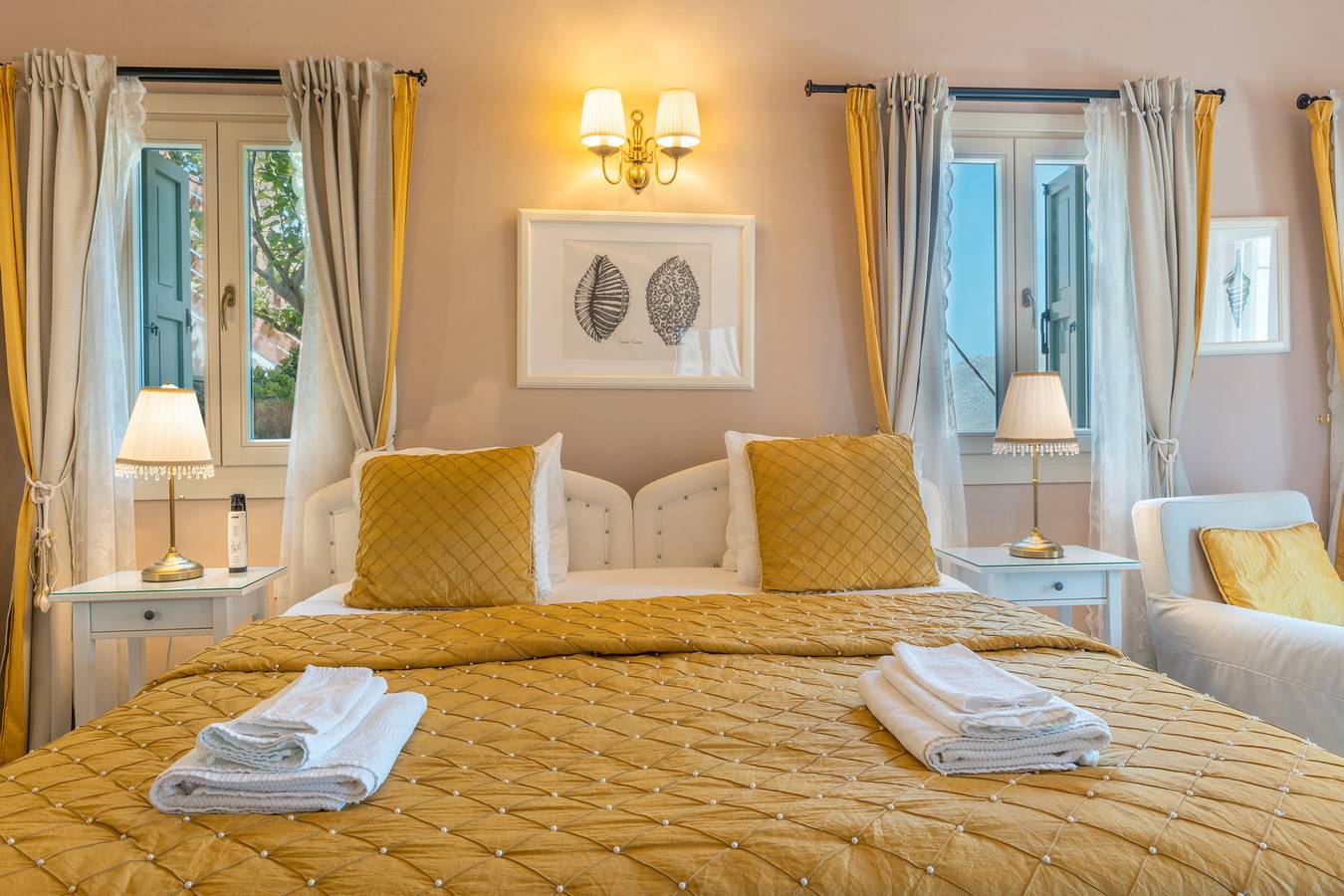 Entire studio, Studio 'No 6 Superior Symi Nautilus' with Sea View, Wi-Fi and Air Conditioning in Ano Symi, Rhodes