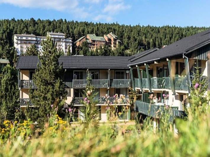 Gîte pour 3 personnes, avec piscine et terrasse, adapté aux familles dans Station de Bolquère Pyrénées 2000 - 2