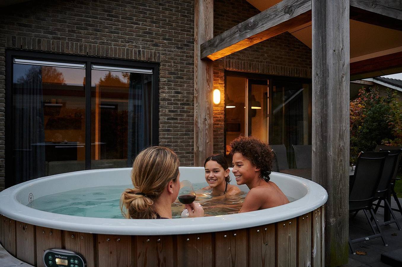 Recreatielandgoed de Ijsvogel — Villa Vogelveld Jacuzzi | 4 Pers. in Veluwe